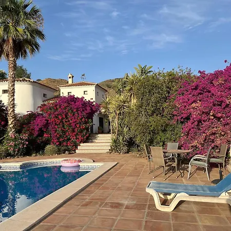 Villa Belvilla By Oyo Casillas I